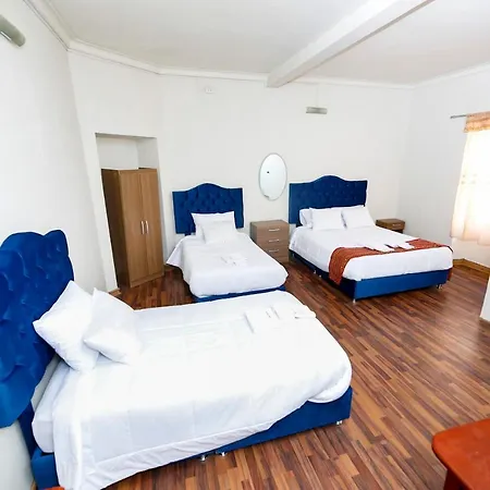 Pardos House Inn