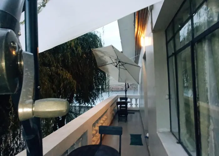 Pardos House