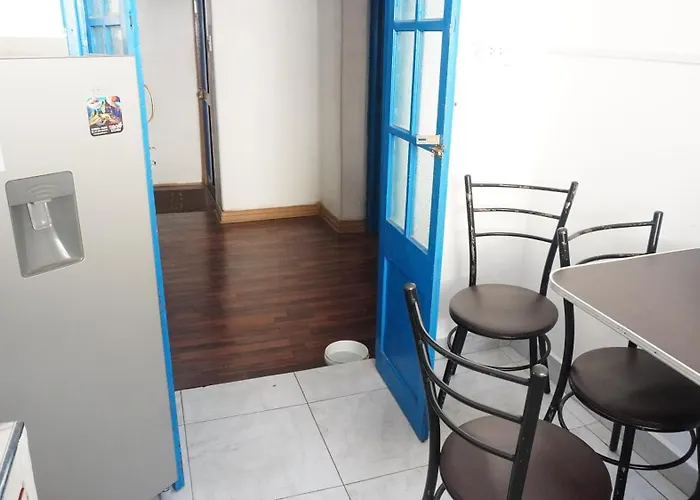 Pardos House *